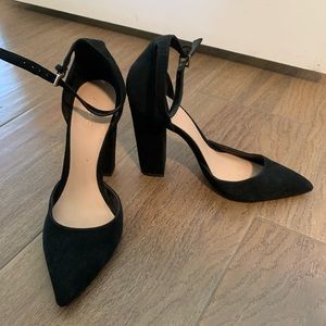 Aldo Block Heel with Ankle Strap Women’s 9